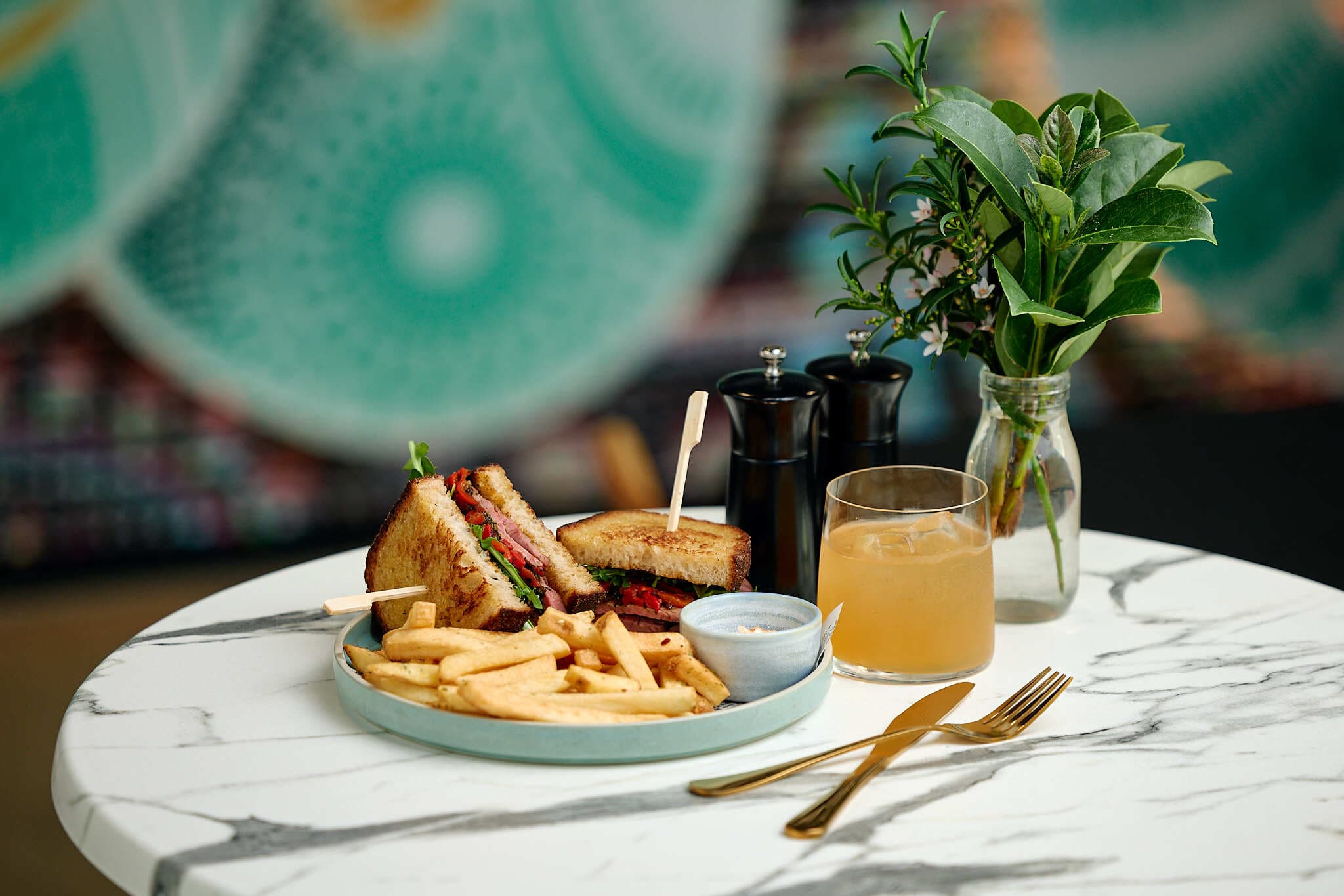 Eat, drink and recharge