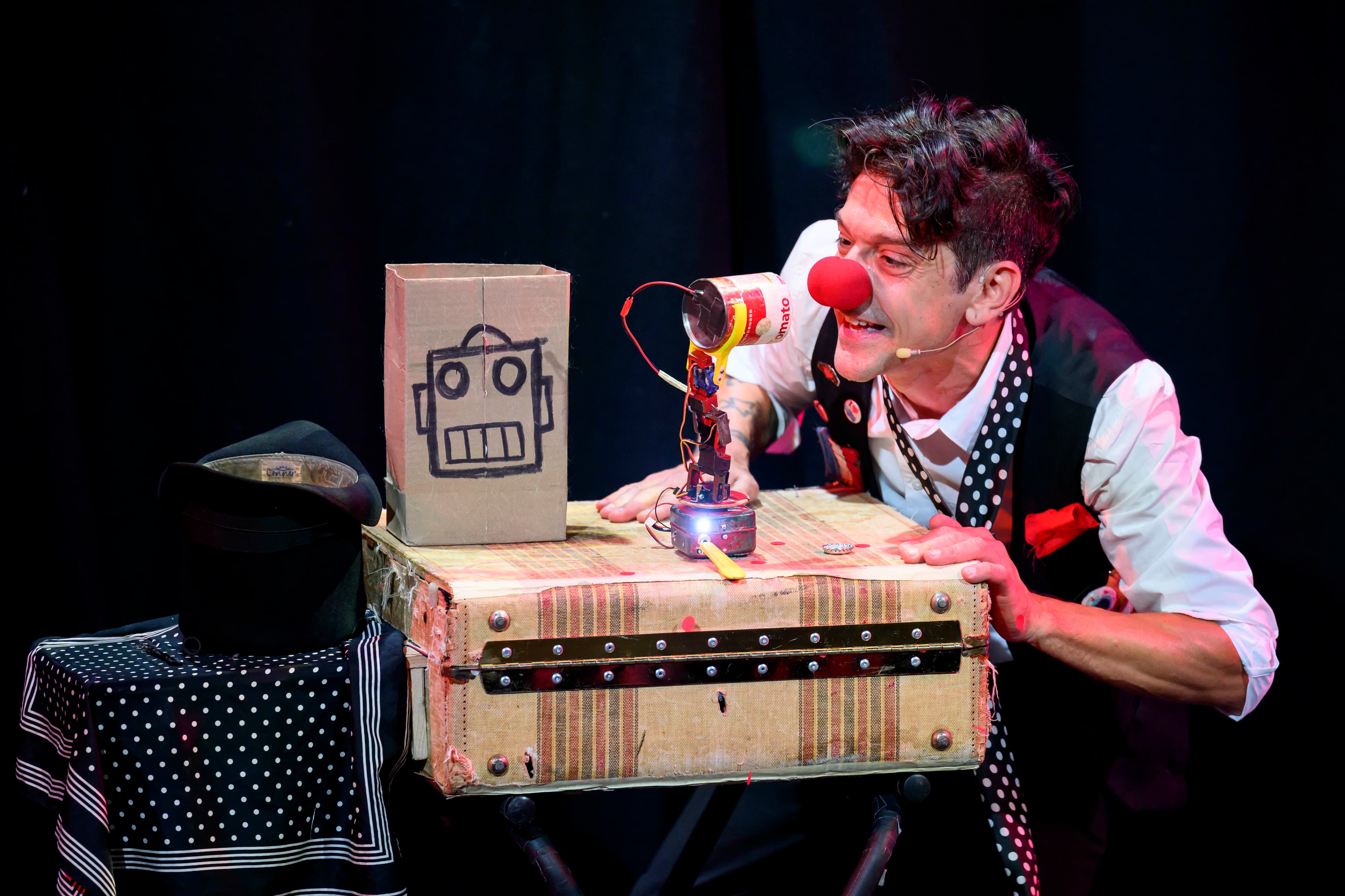 Mario the Maker Magician