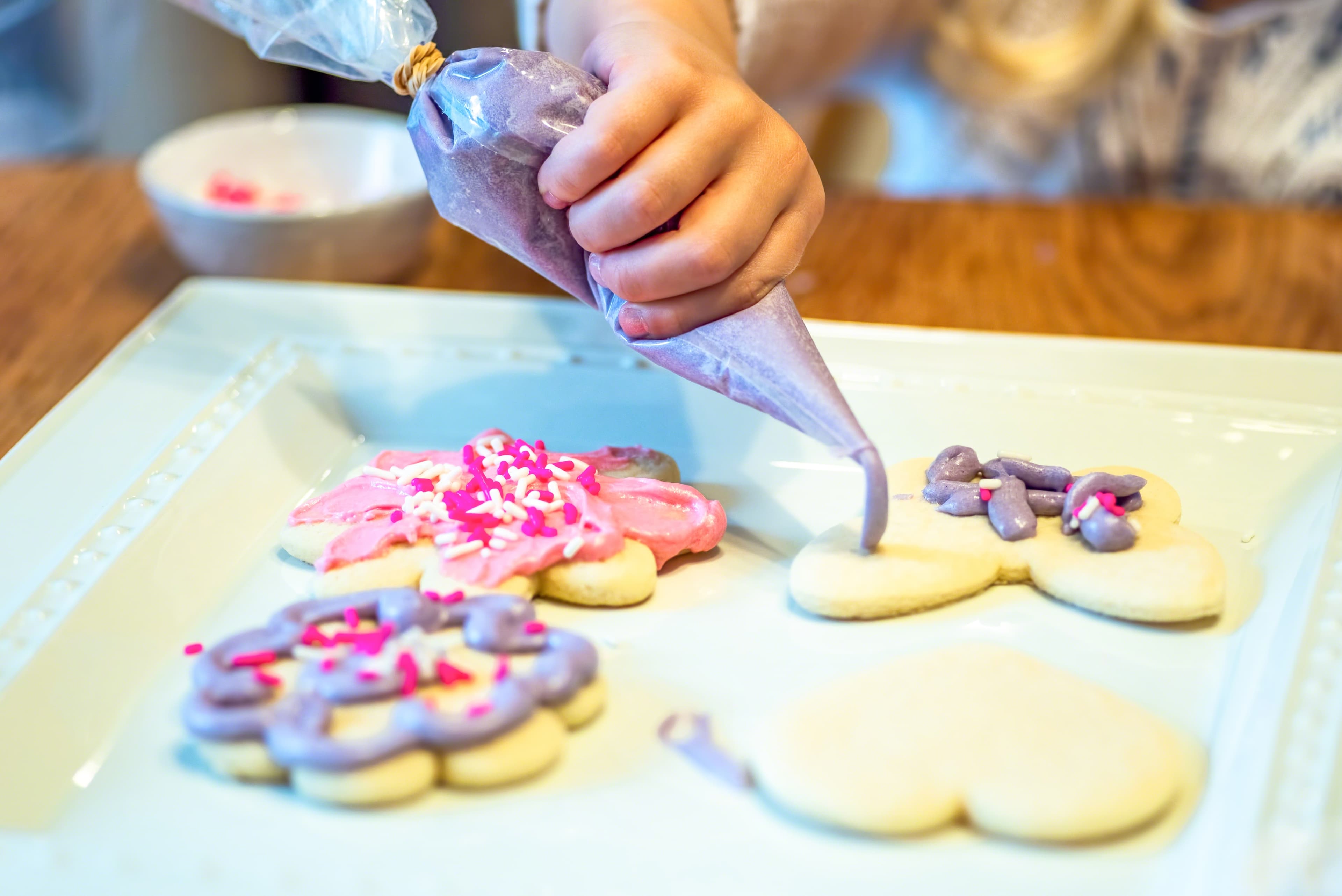 Cookie Decorating at Tutti